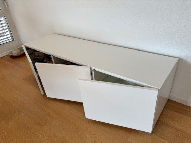 Cassettiere: Sideboard / Kommode, 1a Zustand, modern/zeitlos – Usato da Stäfa venduto da Seebuben 1