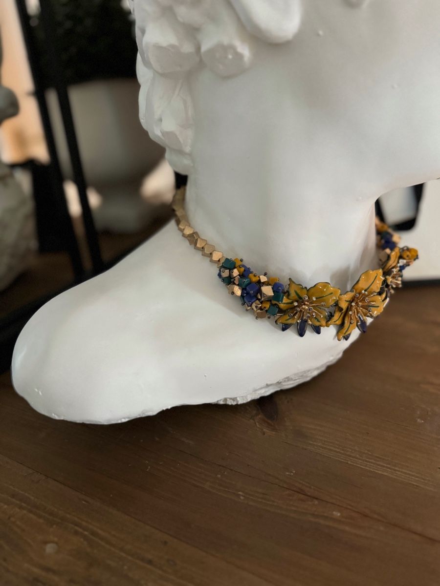 Zara Catenine: Wunderschöne Blumen-Halskette – Nuovo (secondo la descrizione) da Triesenberg venduto da Designer_Closet 2