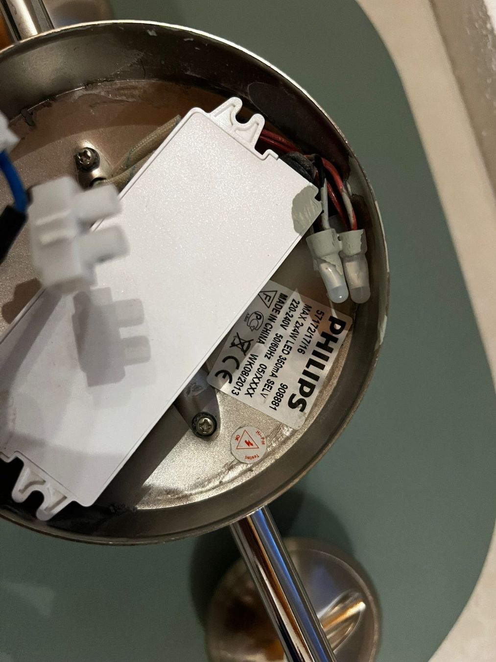 Lampade: Lampada cromata Philips con due faretti – Usato da Pazzallo venduto da nic_6zpt 2