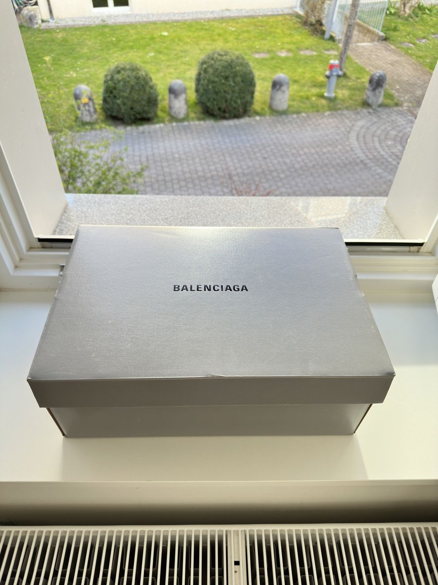 Balenciaga Herrenschuhe: Balenciaga Triple S Black Grösse 45 – Gebraucht aus Winterthur von  5
