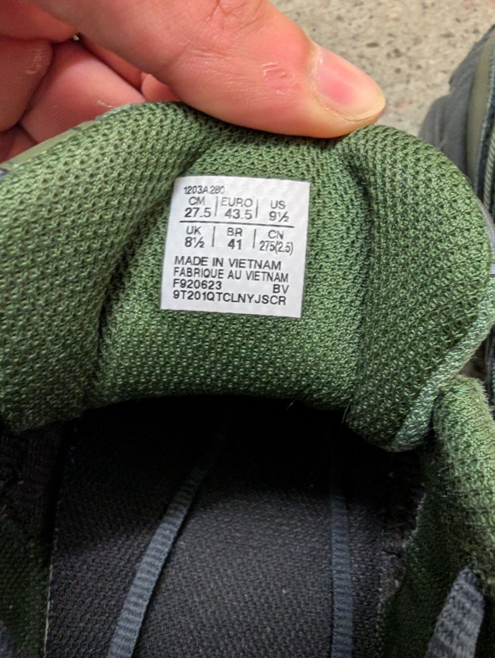Asics Scarpe da uomo: Asics Sneaker | grün Grösse 43.5 gebraucht – Usato da Zürich venduto da IT_CAT 3