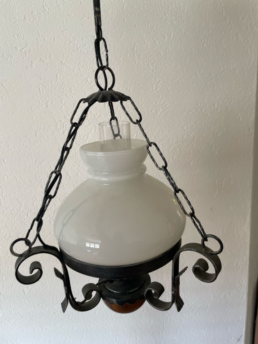 Lampes: Schmideiserne alte Restaurantleuchte – D'occasion à Möhlin par SSC81 3
