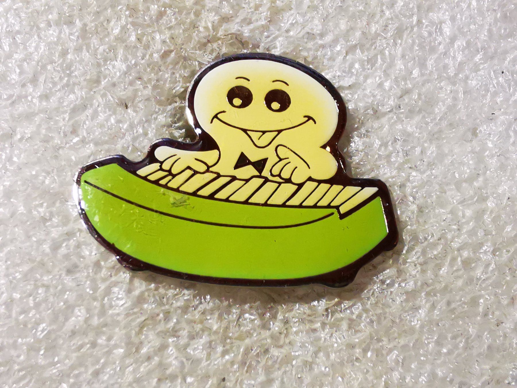 Plaketten & Abzeichen: Ansteckpin 194: Maga Bio – Gebraucht aus Oppligen von Pin-Fall-Shop