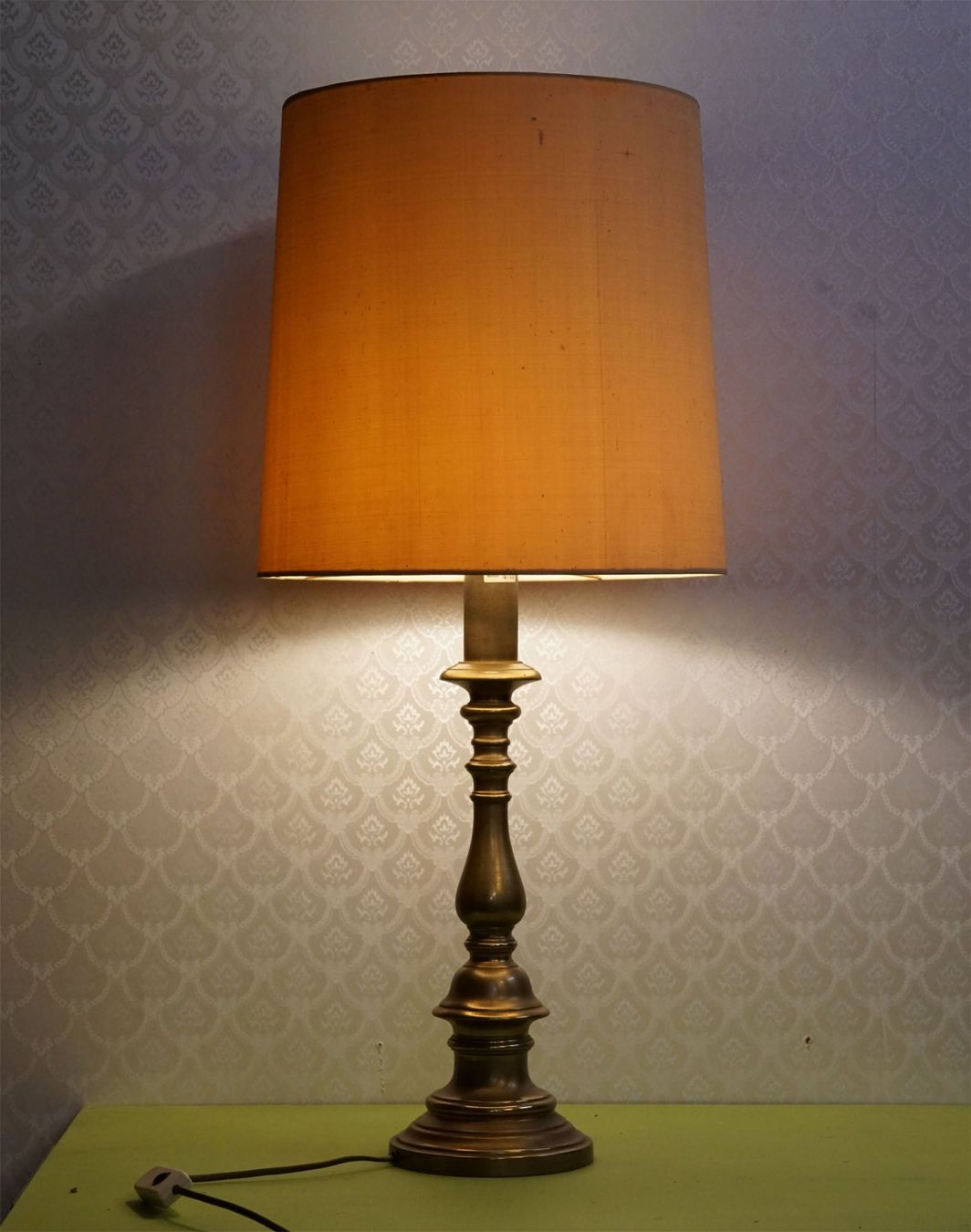 Belux Lampade: grosse Belux Messing Tischlampe - Stehlampe – Usato da Meggen venduto da Trouvaillen 2