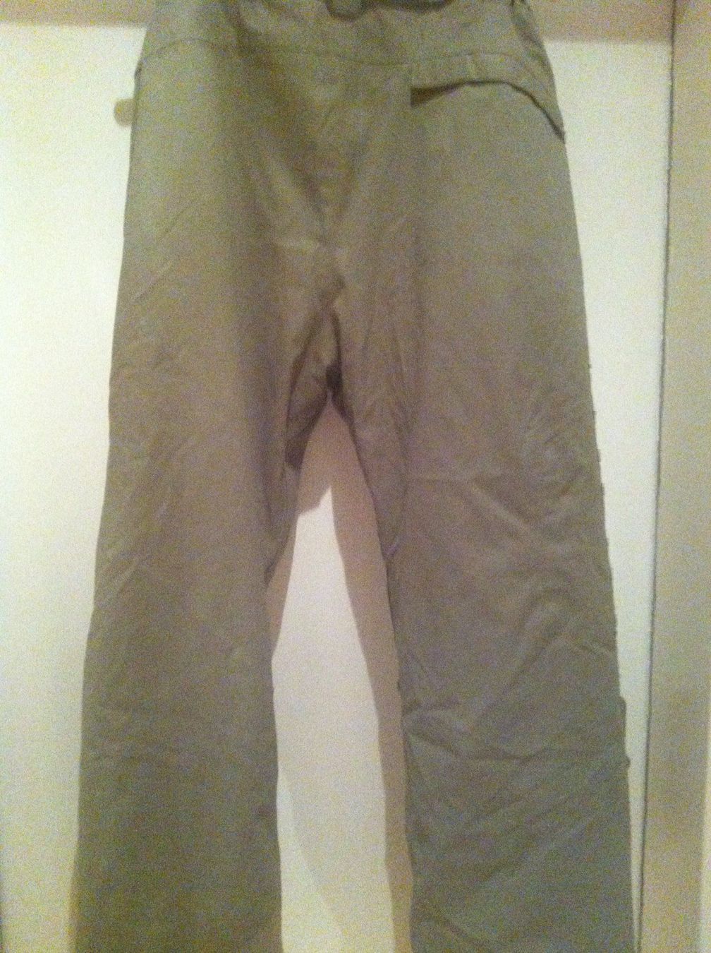 Anzüge: Skijacke und Skihose L Helly Hansen – Gebraucht aus Schleitheim von Pi3.14 3
