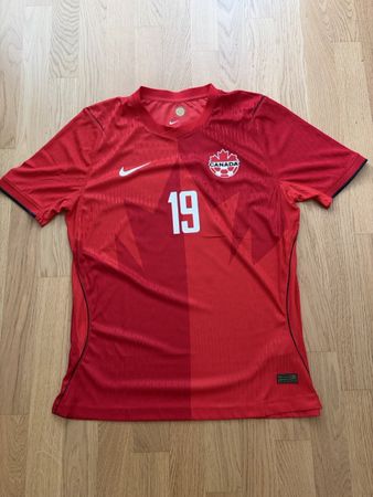 Kanada WM 2026 Trikot, Davies Nr.19, Grösse XL