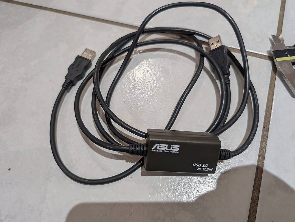 Laufwerke & Adapter: ASUS USB 2.0 Netlink USB to USB – Gebraucht aus Sonceboz-Sombeval von michael.l