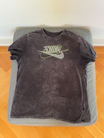 NIKE T-SHIRT GRIS FONCÉ LOGO – TAILLE L