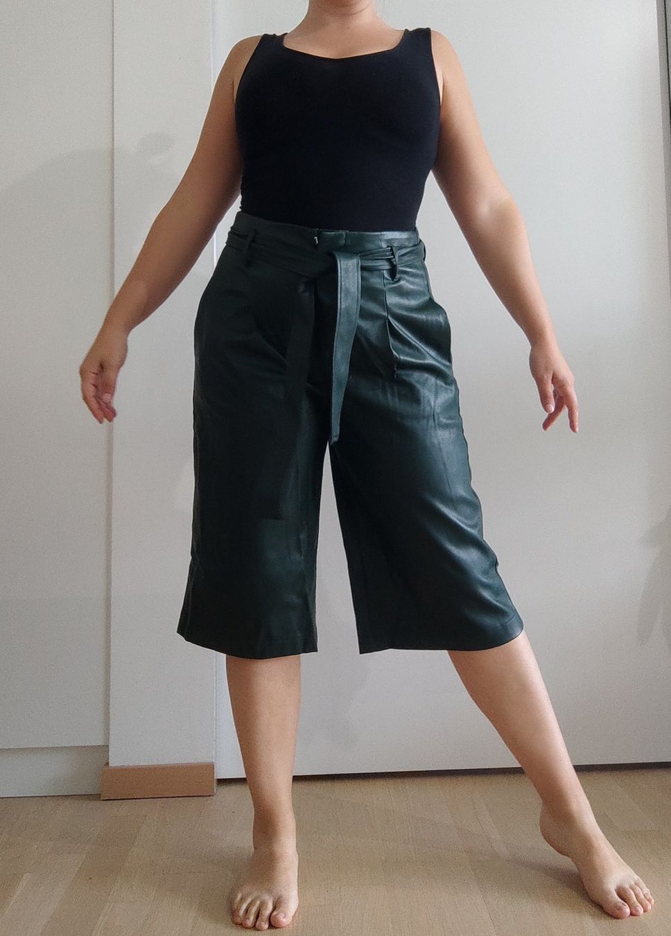 Pantaloni: Pantalon scai / simili vert – Usato da Bellevue venduto da xuxana
