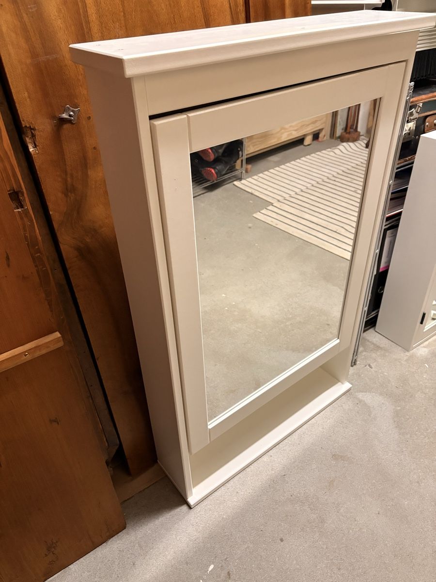 Armoires miroirs: Spiegelschrank – D'occasion à Lindau par Porci 1