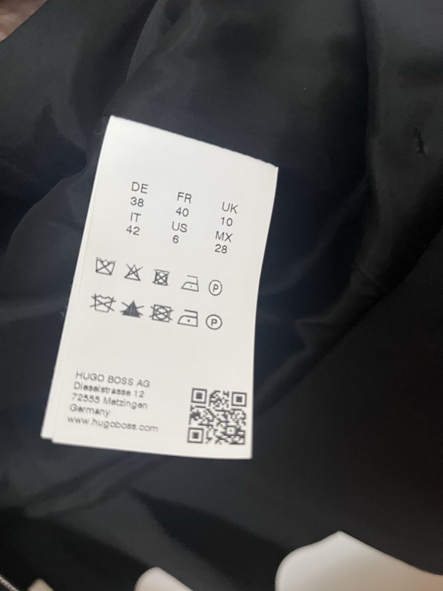 Hugo Boss Giacche: Hugo Boss Blazer Size 38 – Nuovo (secondo la descrizione) da Wallisellen venduto da emi_vm2k 4