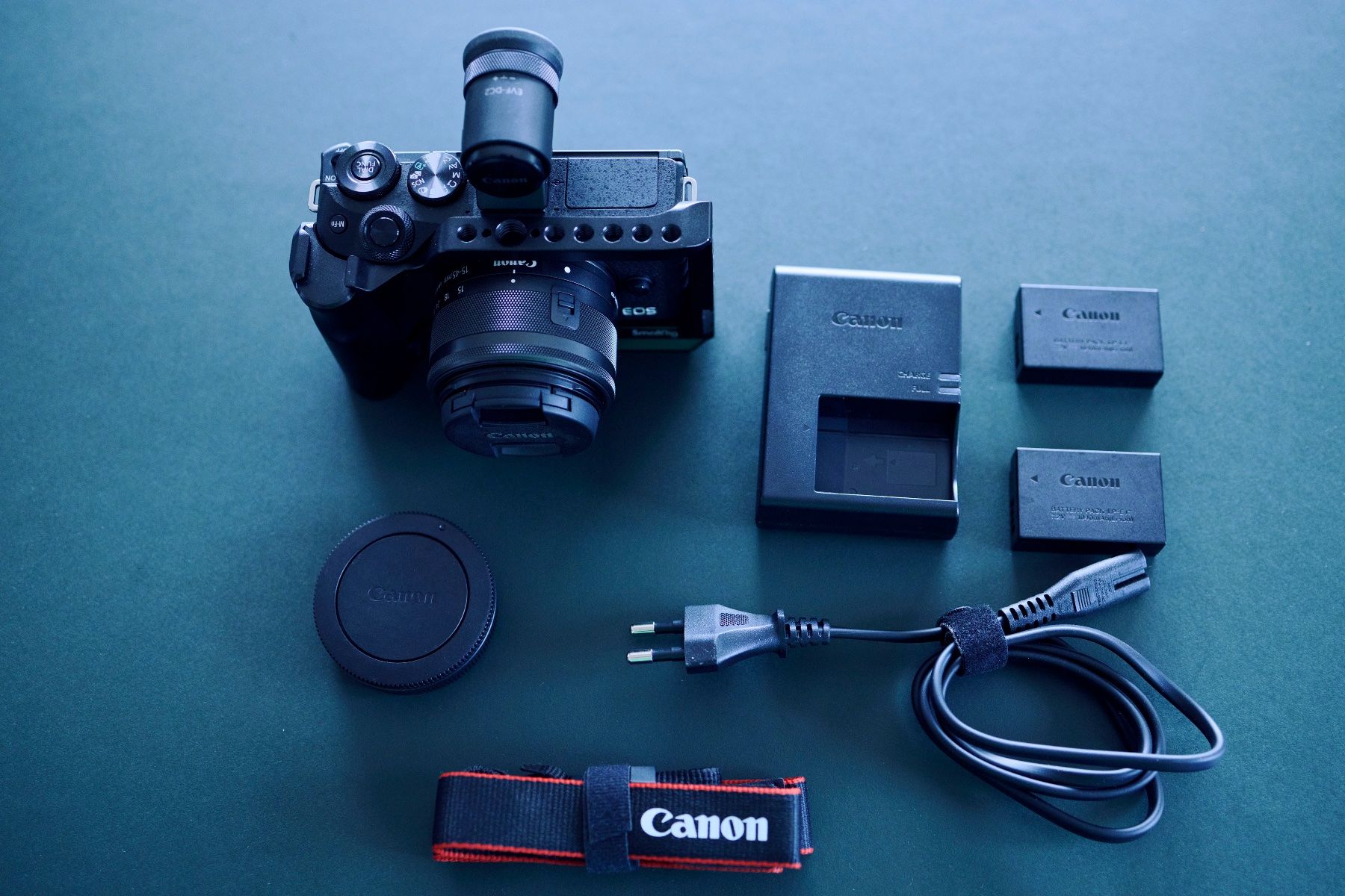 Canon Fotocamera: Canon M6 Mark II inkl. EVF – Usato da Meilen venduto da danielson0_3 8