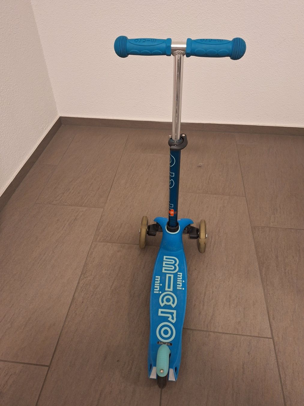 Micro Kickboard: Trottinet Micro Mini – D'occasion à Hallau par dom_h78m 2