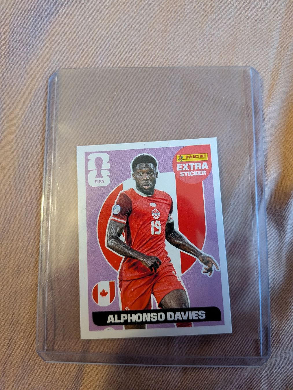Panini Carte collezionabili: Panini WM 2026 Extra Sticker ALPHONSO DAVIES Regular – Nuovo (secondo la descrizione) da Uster venduto da yajiao