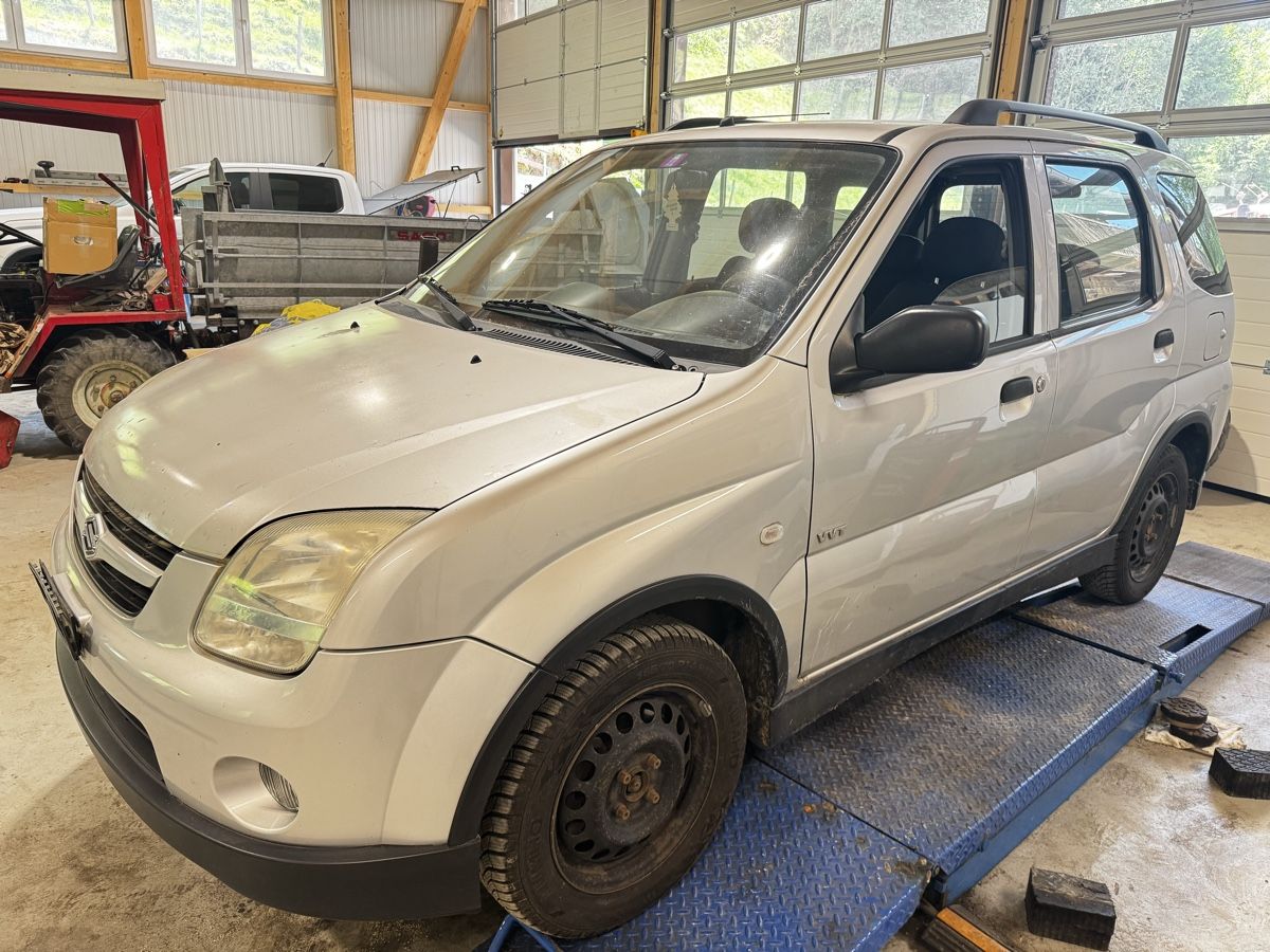 Suzuki Automobili: Suzuki Ignis 4x4 - Servicegepflegt – Usato da Uettligen venduto da Grga1 2