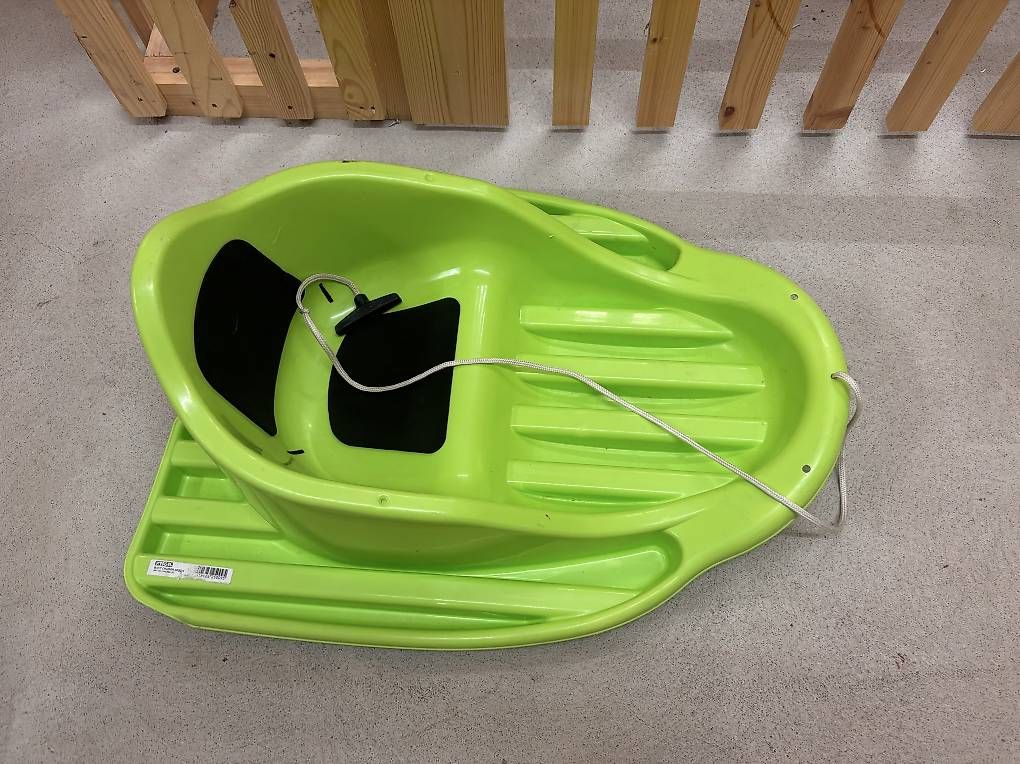 Luge: Babyschlitten – D'occasion à zürich par Jahmao5