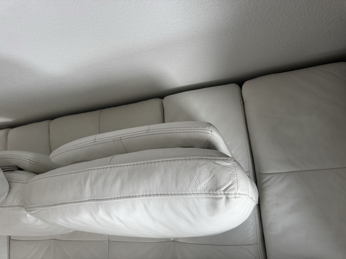 Sofas: Design Leder-Sofa / Bett-Sofa, cremeweiss (kleiner) – Gebraucht aus Romanshorn von Benjamin__R 5