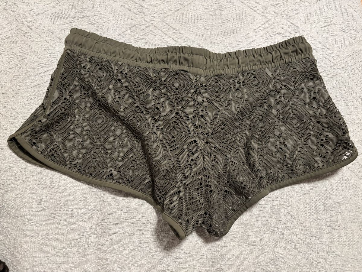 Pantaloni: Kurze Hose grün  – Usato da Kesswil venduto da Branca-01 2