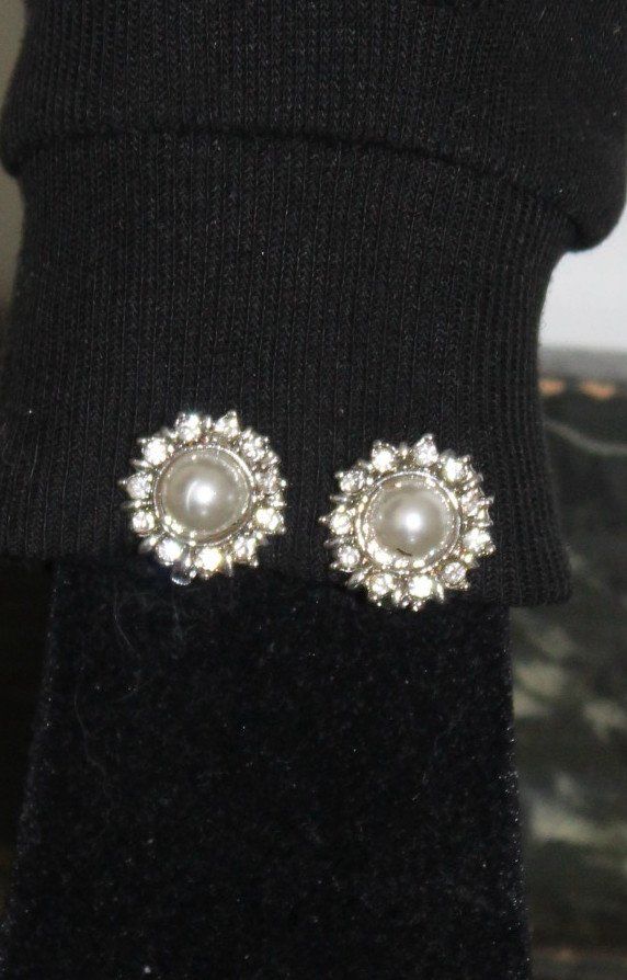 Orecchini pendenti & Orecchini a lobo: Ohrclips , Blumen mit Strass und Perle – Usato da Locarno venduto da madame-tus-sauds 3