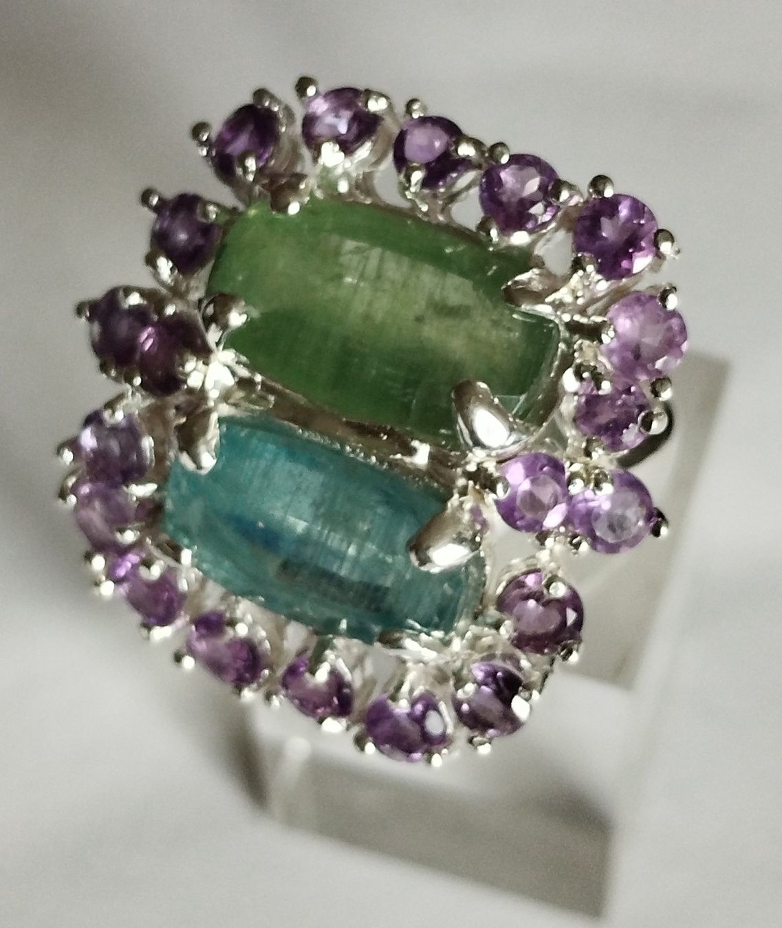 Ringe: Neu: Kyanit Amethyst Ring Schmuck Größe 57 – Neu (gemäss Beschreibung) aus Matten b. Interl von EdelsteineInterlaken 2