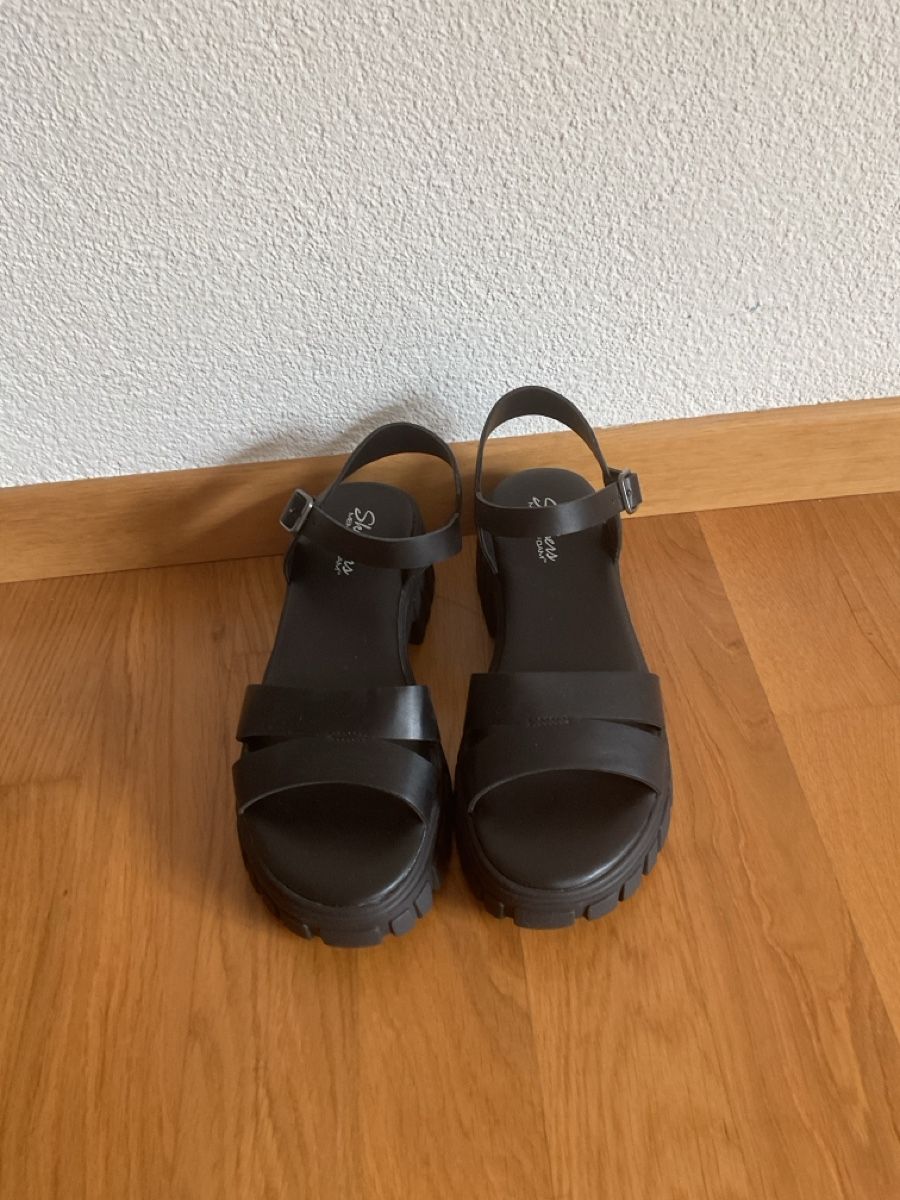 Skechers Damenschuhe: Skechers Sandalen Grösse 37 neu – Neu (gemäss Beschreibung) aus Muri b. Bern von Mevan 1
