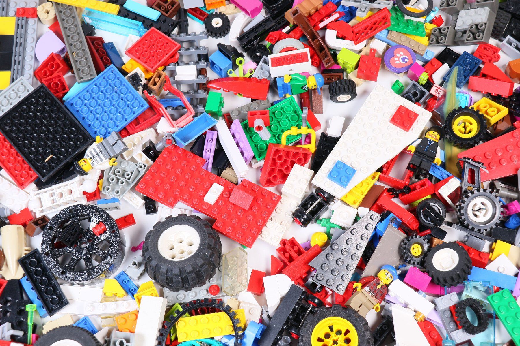 Lego Kit di costruzioni: 1.5 kg. Legoteile mit Minifiguren – Usato da Hettlingen venduto da Scholi99 2