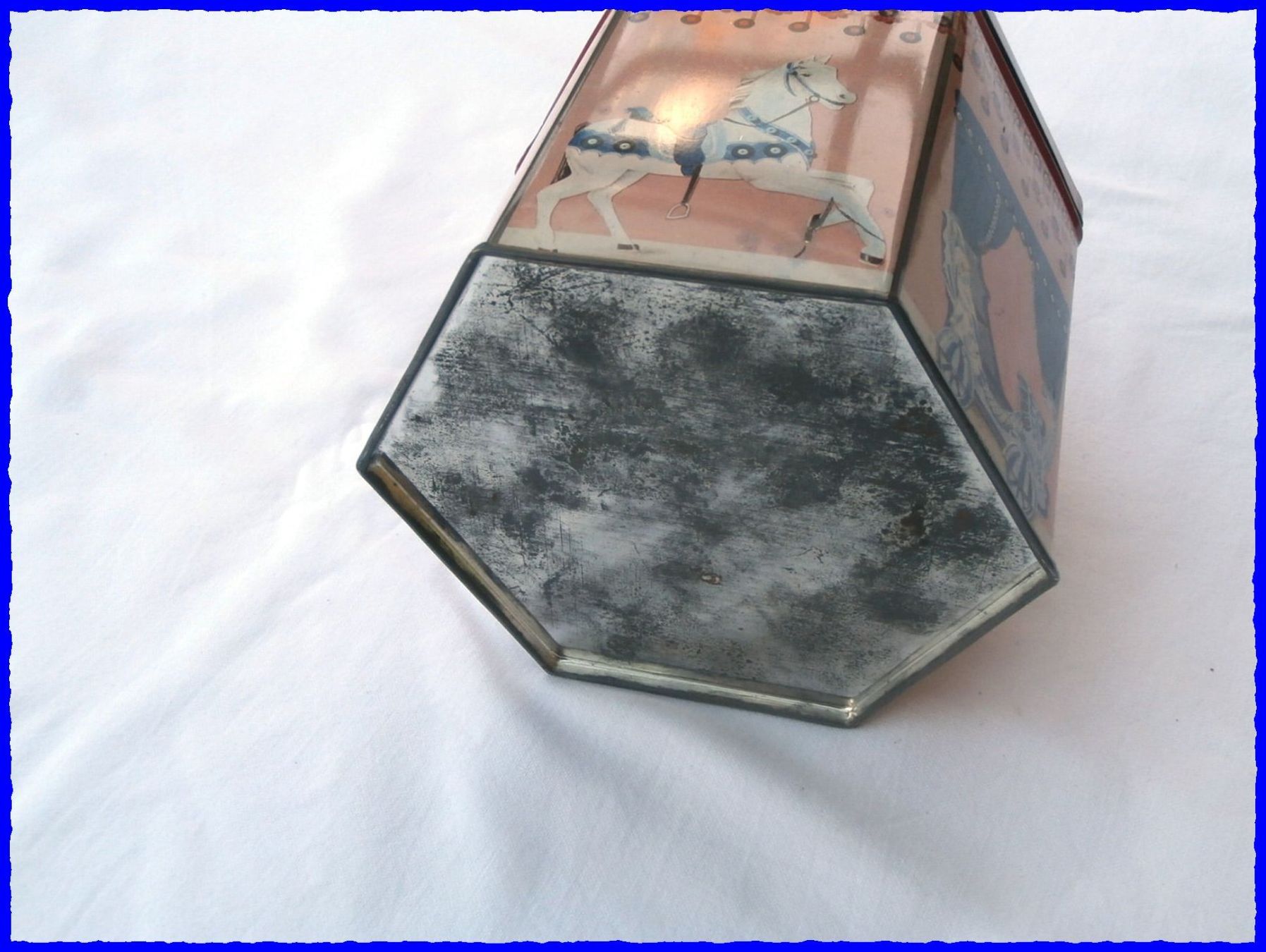 Barattoli: alte Blechdose / Teedose - 6-eckig - "Karussell" – Usato da Worblaufen venduto da Re_mo81 4