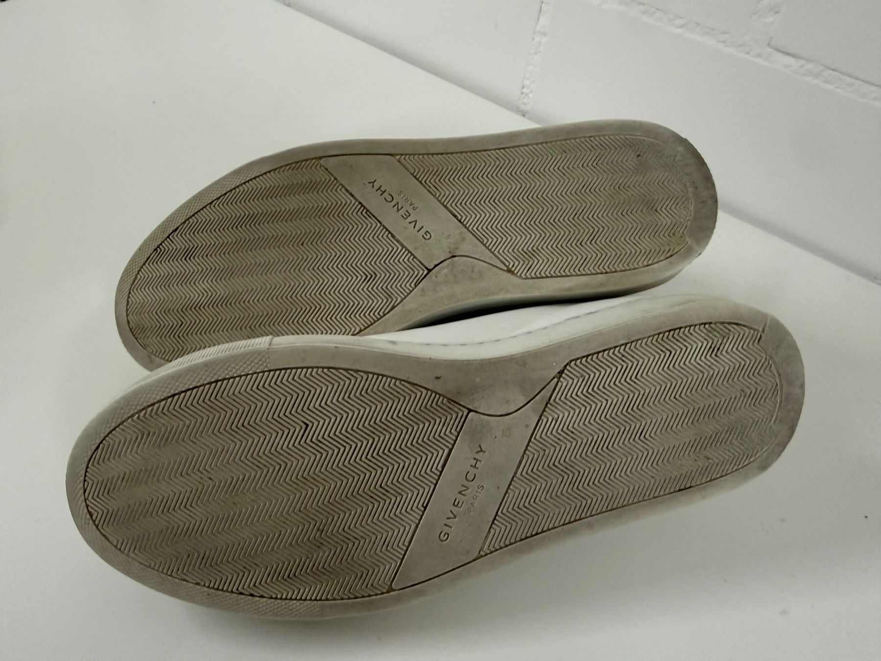 Givenchy Herrenschuhe: Sneakers von Givenchy Paris (Grösse 39) – Gebraucht aus Zollikon von lit_9hd6 3