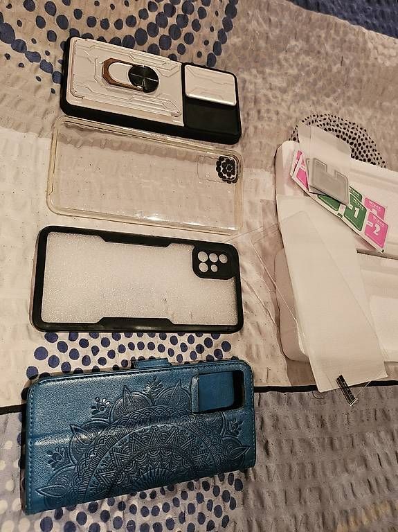 Samsung Cover & Protezioni schermo: Coques et protection écran pour Samsung A51 – Usato da Châtonnaye venduto da lem_x9zx 2