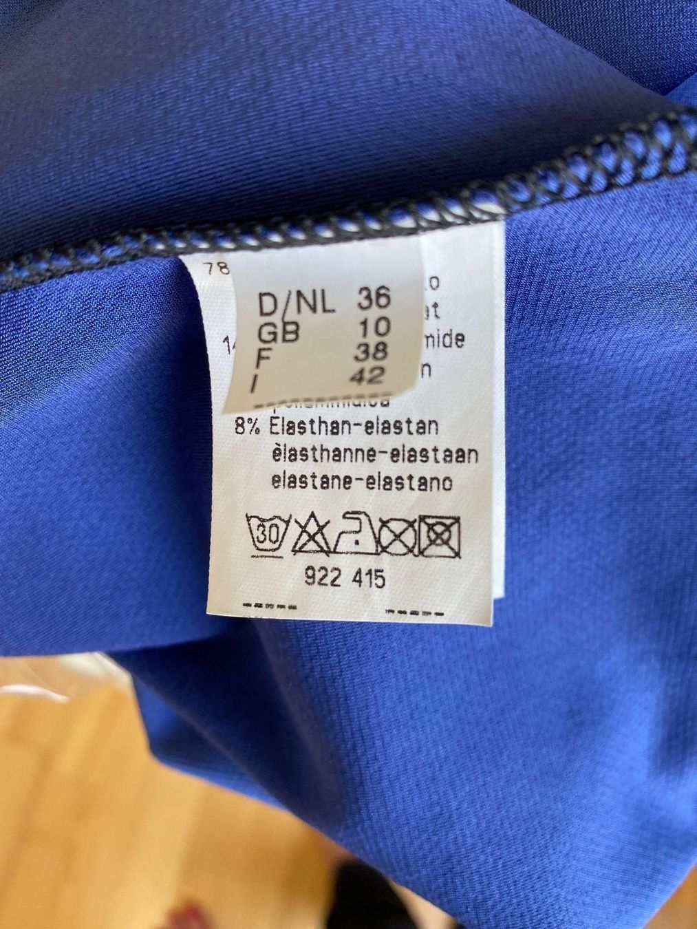Vestiti: Kleid – Usato da Arni AG venduto da EW4239ew 6