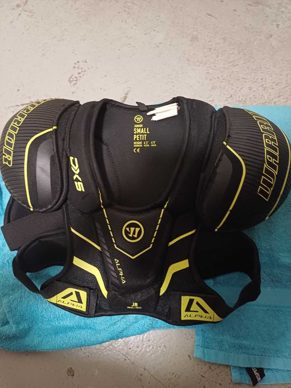 Schutz & Schoner: Warrior Eishockey Brustschoner – Gebraucht aus Moosseedorf von sabine.1986 2