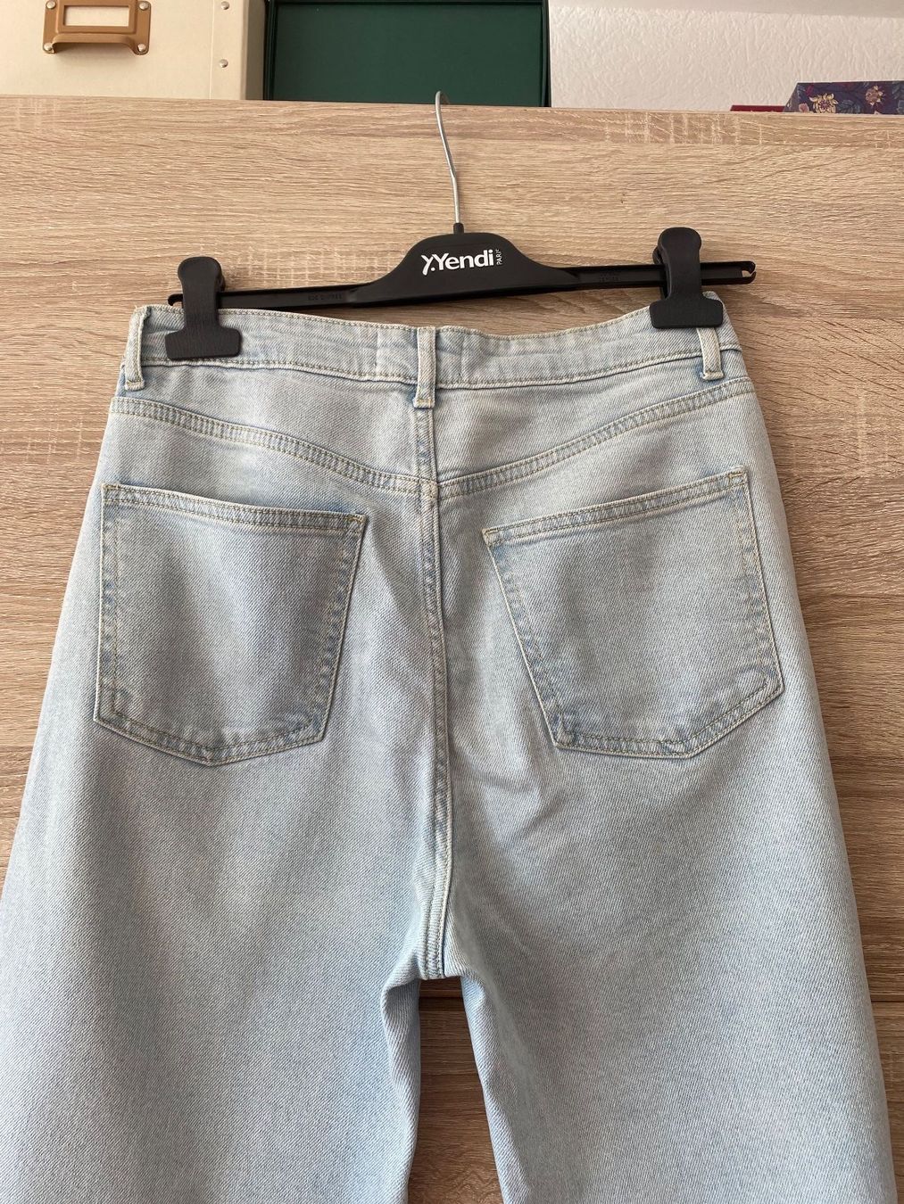 Tally Weijl Jeans: Jeans flare – Usato da Montreux venduto da Izapeche811 3