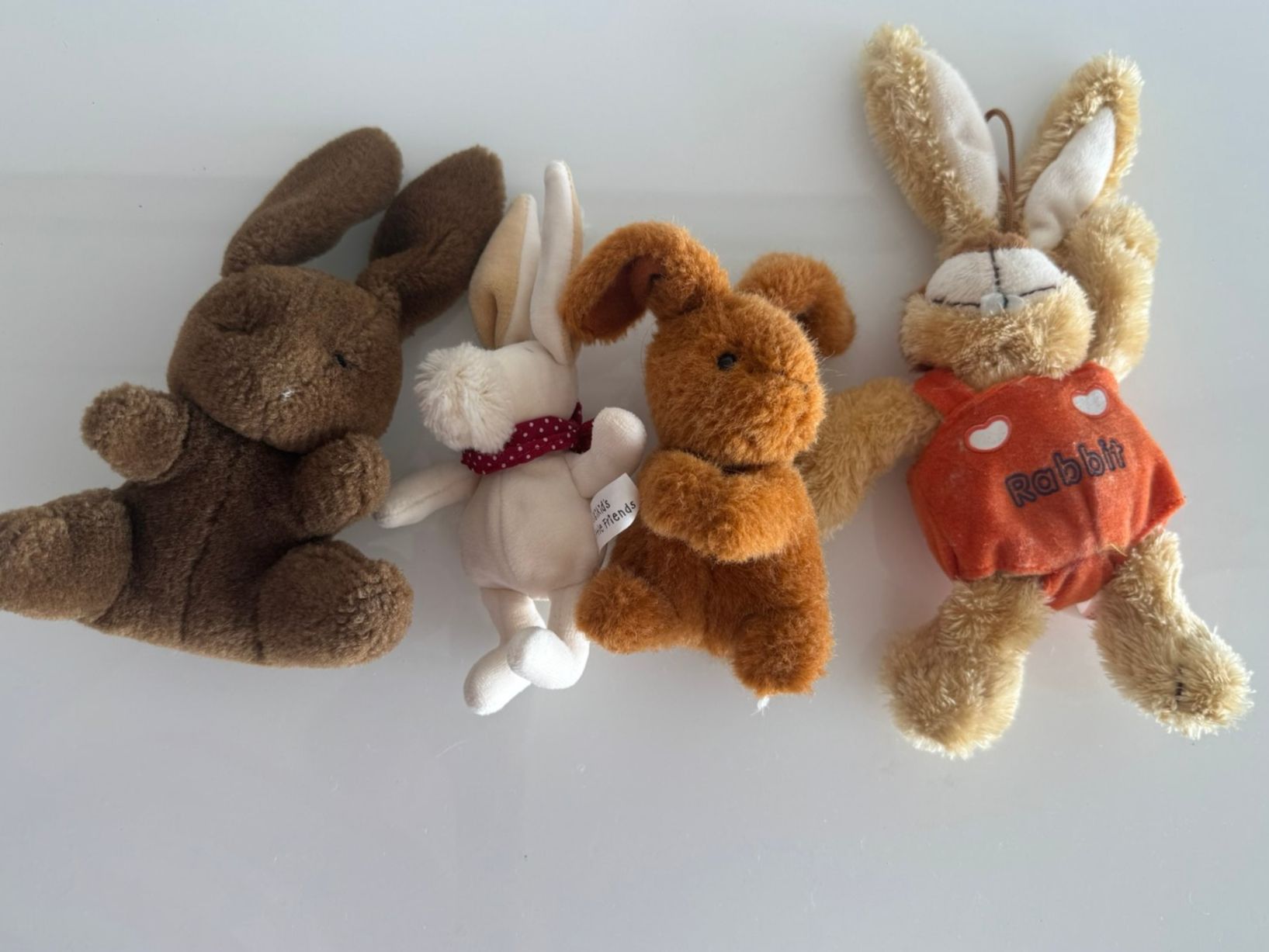 Giocattoli: Hasenkuscheltiere-Set, Konvolut Vintage – Usato da Uhwiesen venduto da mic_kd6g 2