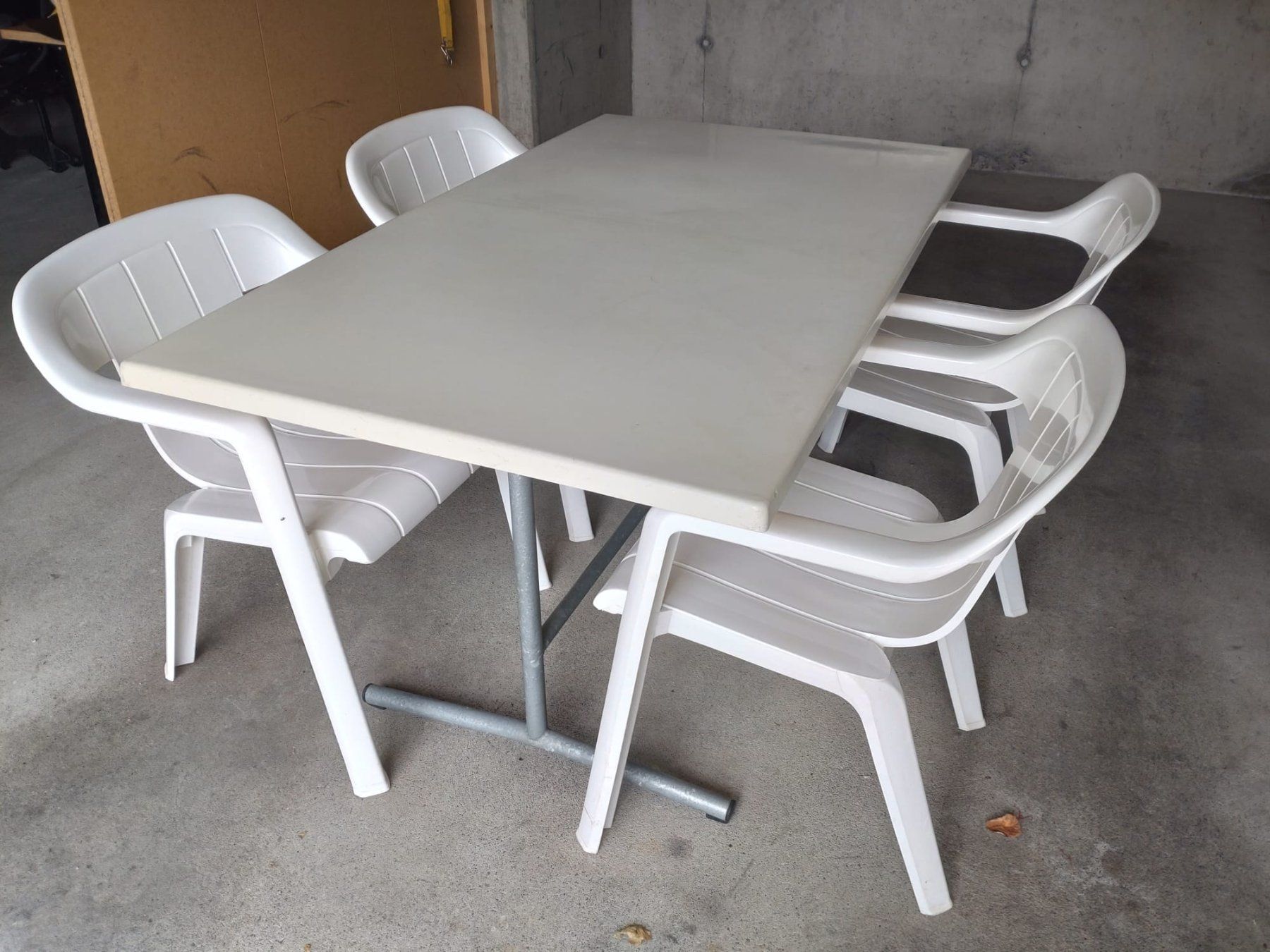 Set de table et chaises: Gartentisch klappbar mit 4 Stühlen – D'occasion à Büron par Centauri67 1