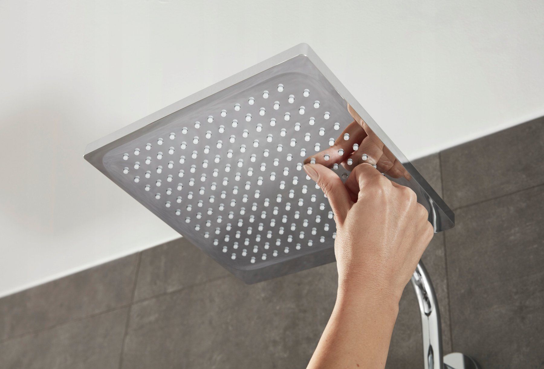 Hansgrohe Docce: Hansgrohe Crometta E 240 EcoSmart Duschsystem mit Thermostat – Nuovo e nell'imballaggio originale da Luzern venduto da BestMobile 7