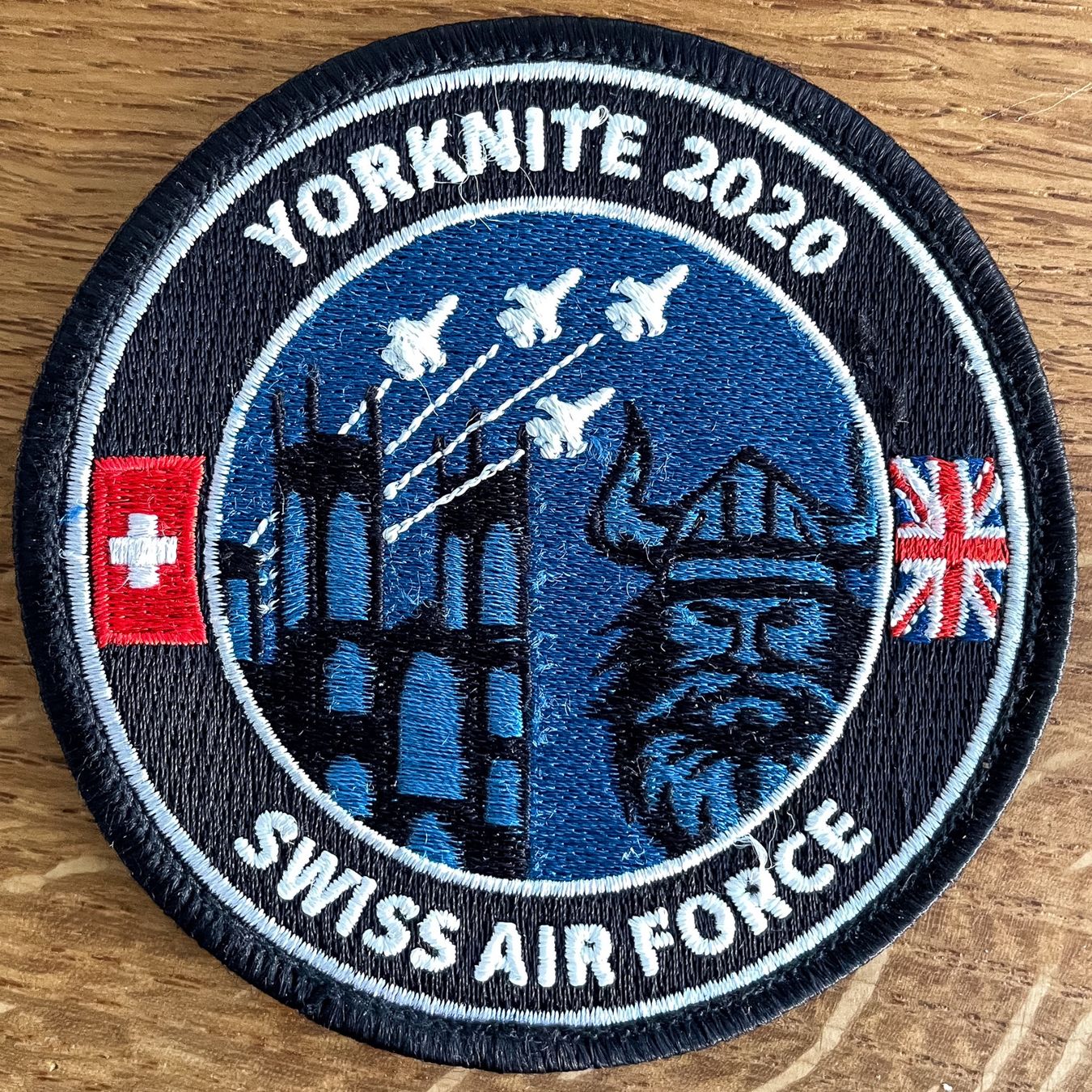 Schweizer Armee Toppe: Schweizer Luftwaffe Yorknite 2020 Patch ohne Heli – Nuovo (secondo la descrizione) da Bern venduto da mercandante
