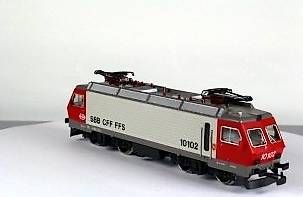 Märklin Modelleisenbahnen: Märklin SBB Lokomotive 3323 – Gebraucht aus Eschenbach von Alicekunst 3