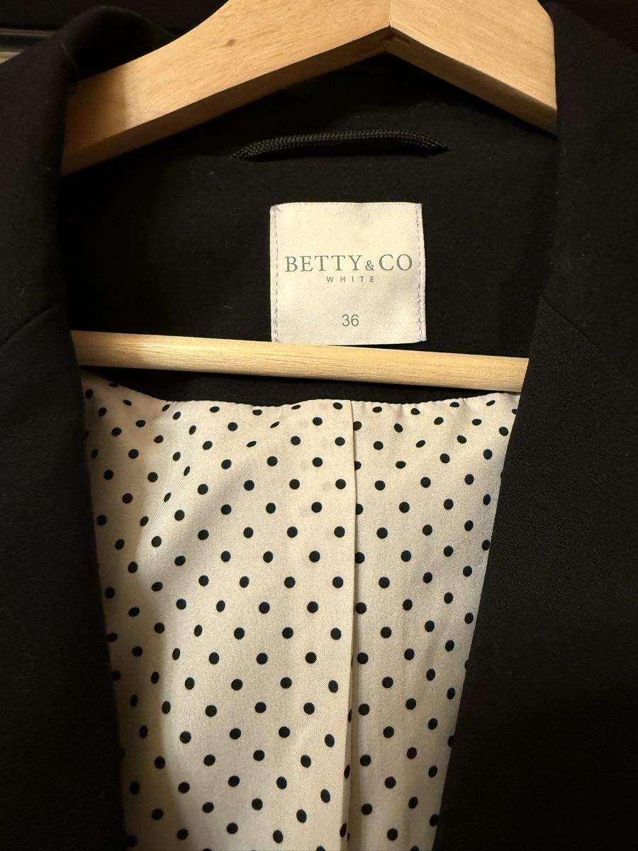 Betty Barclay Giacche: Schwarzer Blazer von Betty & Co – Nuovo (secondo la descrizione) da Wintersingen venduto da chiwy 1