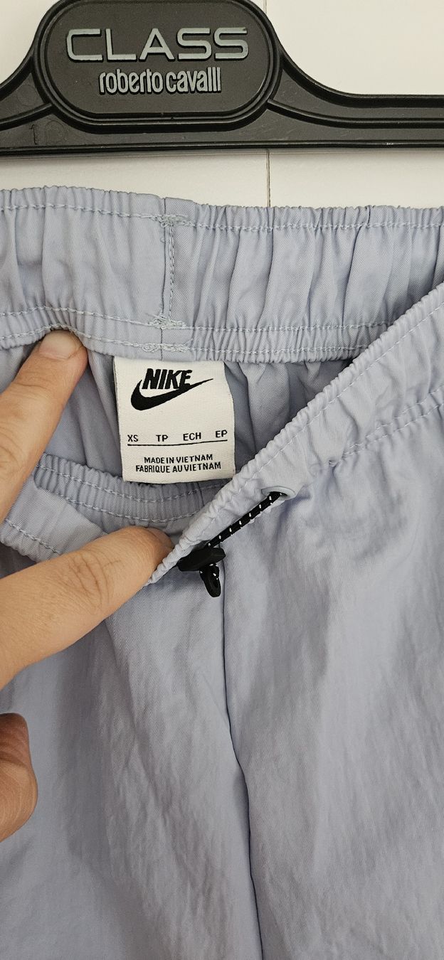 Nike Pantaloni: Nike Hose, hellblau, Grösse XS – Usato da Hellbühl venduto da Veci02 3
