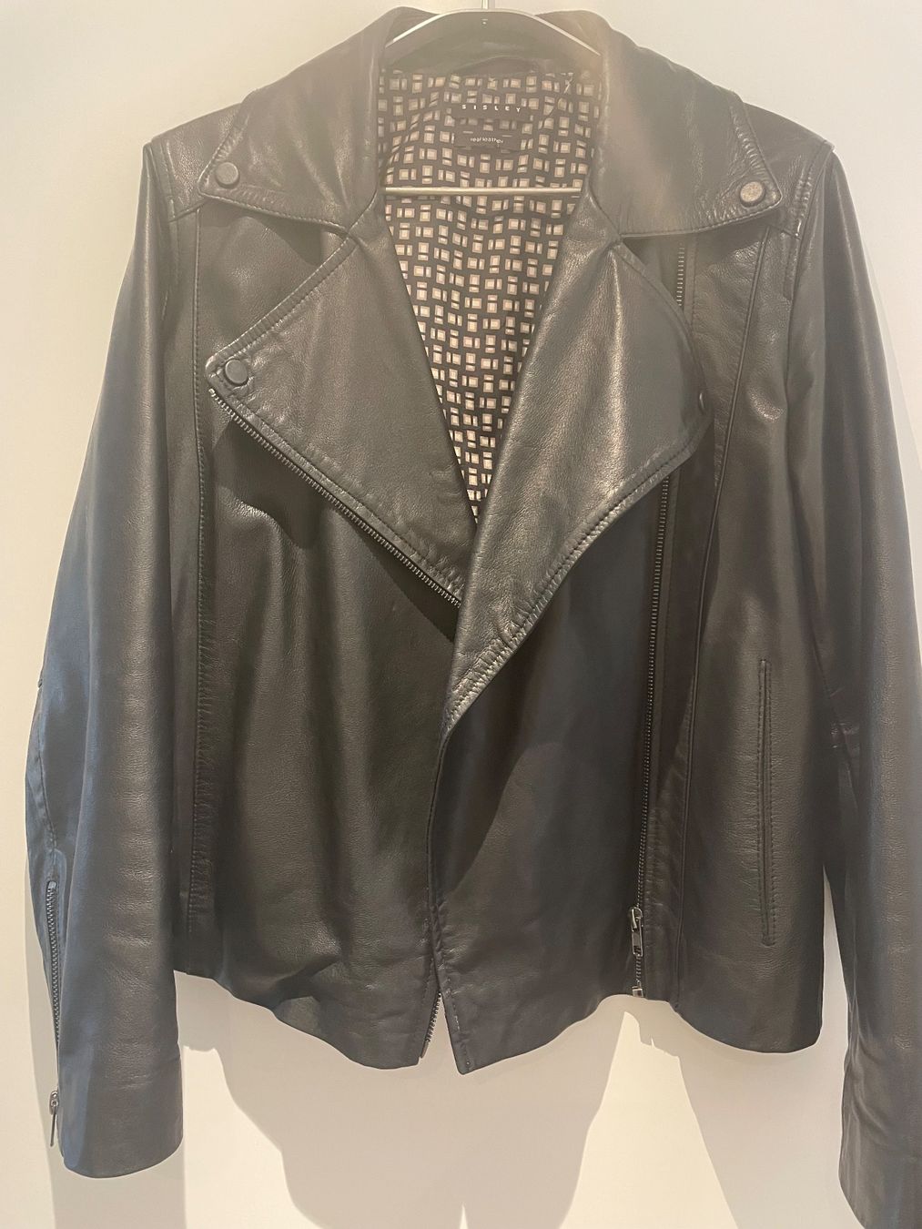 Sisley Giacche: Echte Lederjacke Sisley – Usato da St. Ursen venduto da pupus02