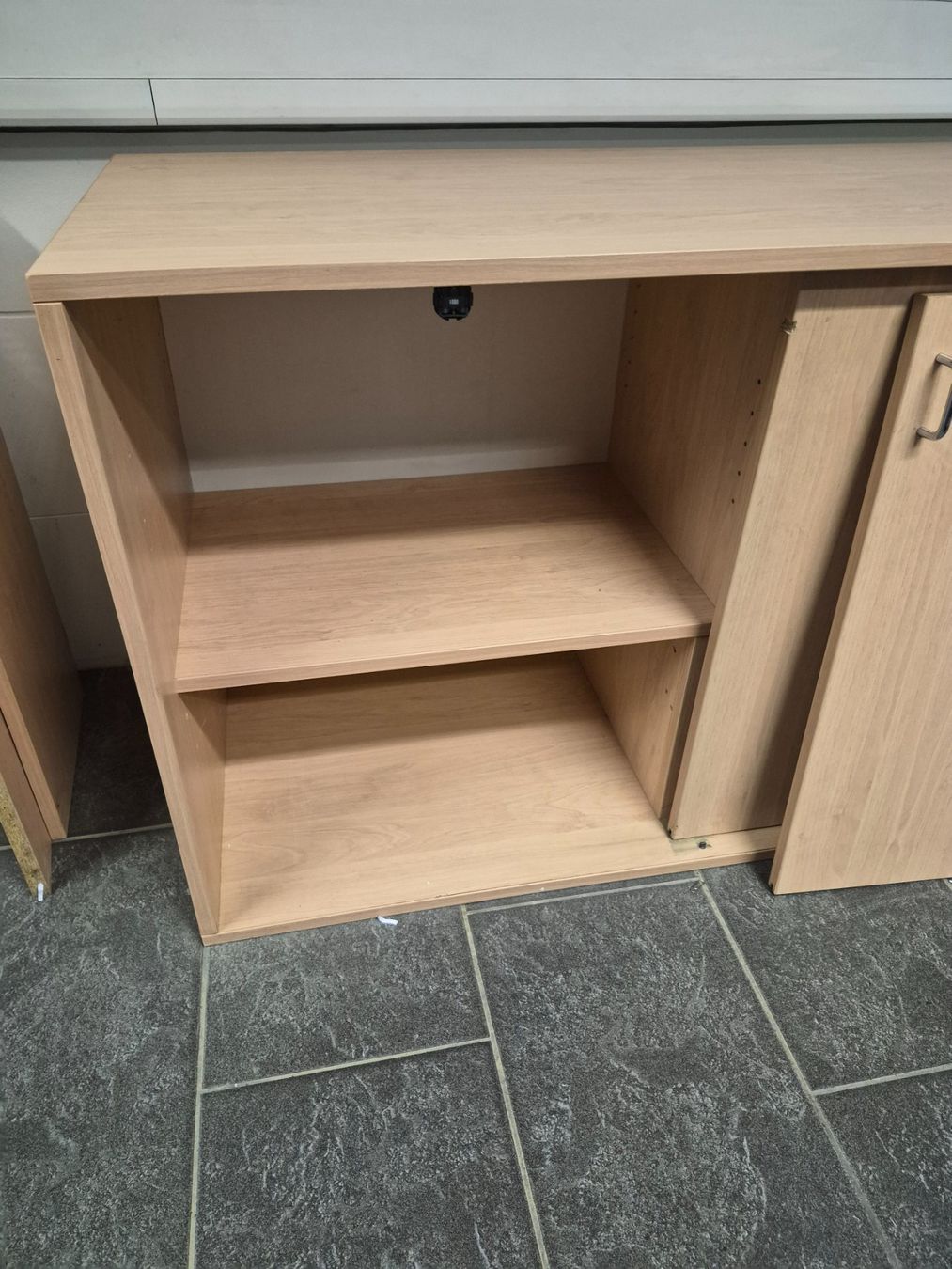 Commodes: 908 3x Holzmöbel mit Inhalt – D'occasion à Derendingen par Meisterstuecke 3