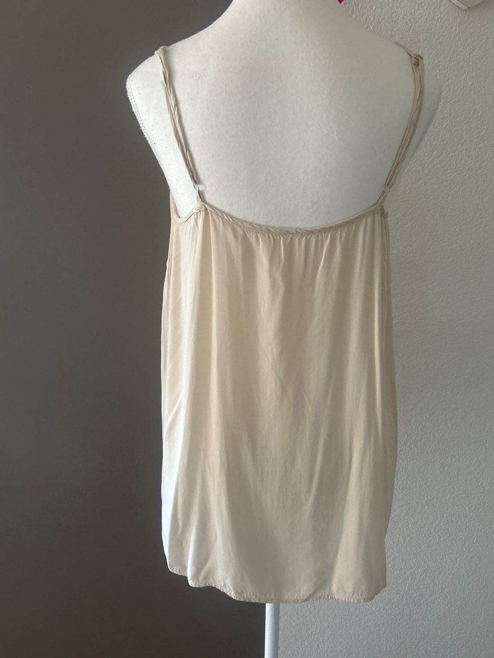 Tops: Top mit Spaghettiträger beige – D'occasion à Brunnen par Nala2929 5