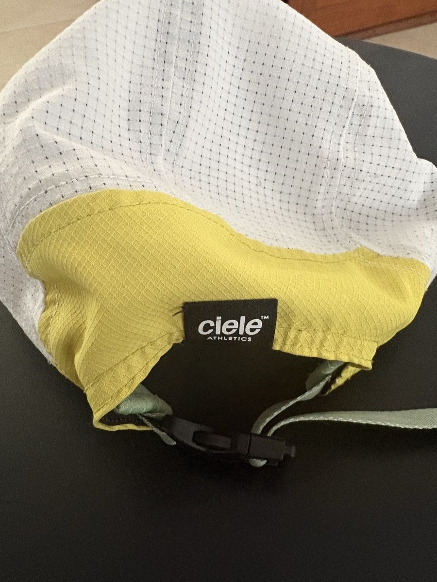 Chapeaux, bonnets & casquettes: Ciele Athletics Trail Cap - 58 – D'occasion à Liestal par mau_z7lk 1