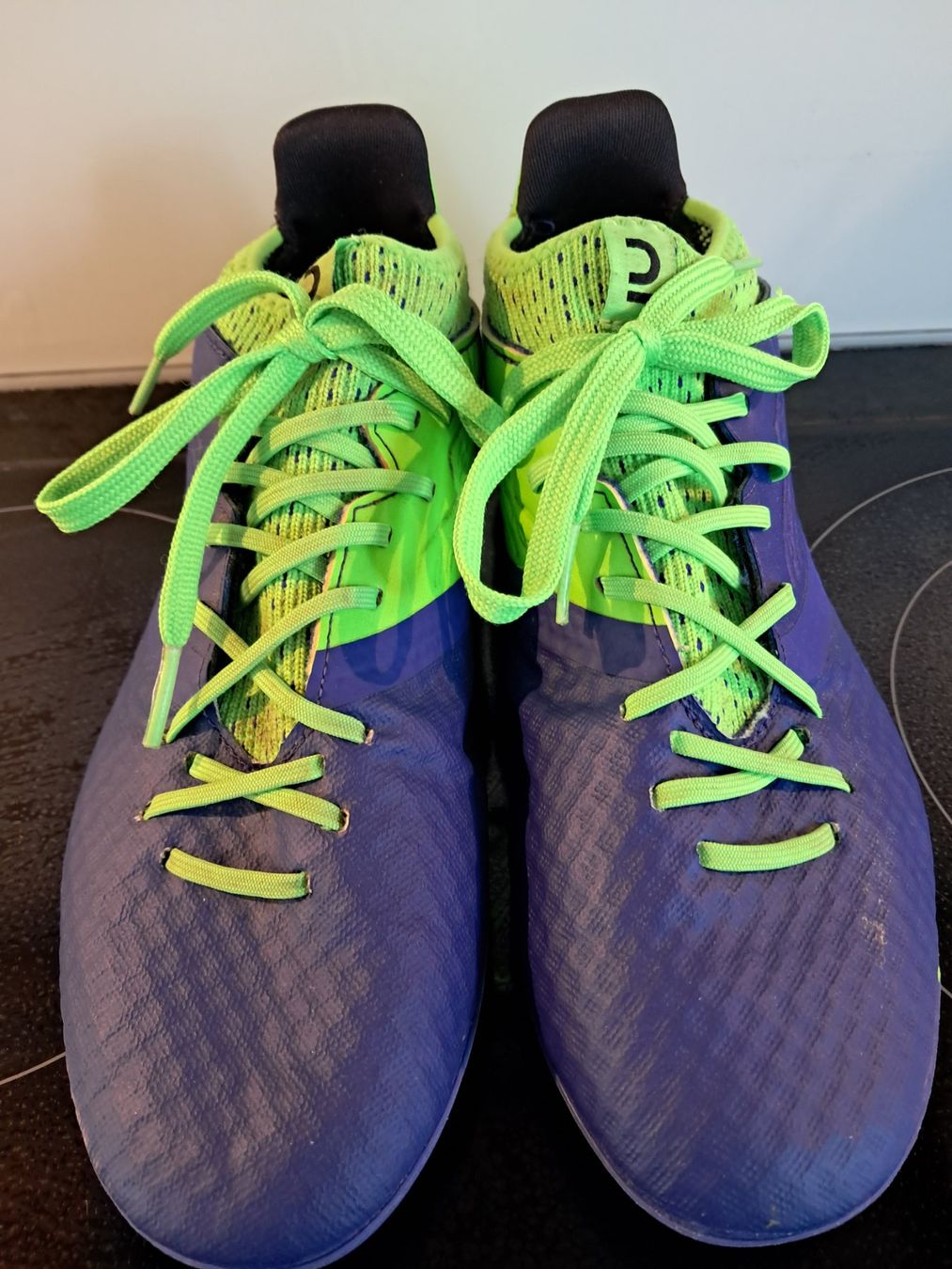 Decathlon Scarpe da uomo: Fussballschuhe Gr. 38 mit Nocken – Usato da Winterthur venduto da fabelwin 1