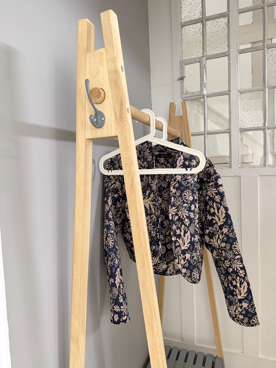 Guardaroba: Garderobe, Kleiderständer aus Holz – Usato da Aetigkofen venduto da photoallerlei 4