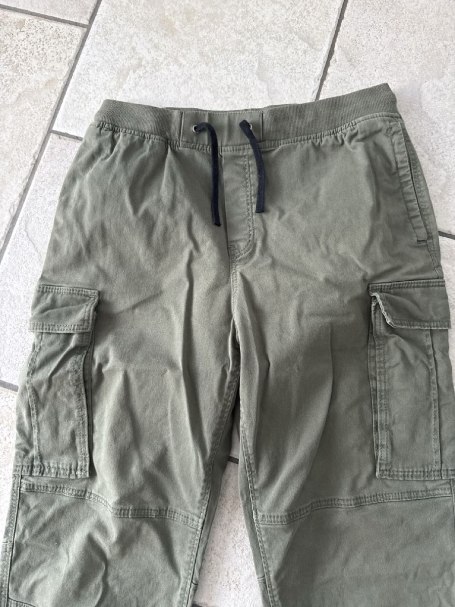 H&M Pantaloni: Hose JOGGER Gr.164 – Usato da Waltenschwil venduto da lina-04 1