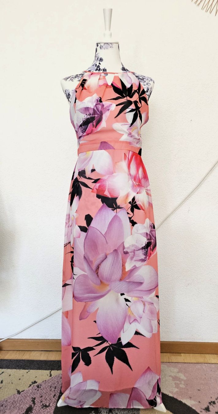 Vestiti: Lipsy Kleid Gr. UK 12 - EU 38 – Nuovo (secondo la descrizione) da Sierre venduto da ReflektSlow