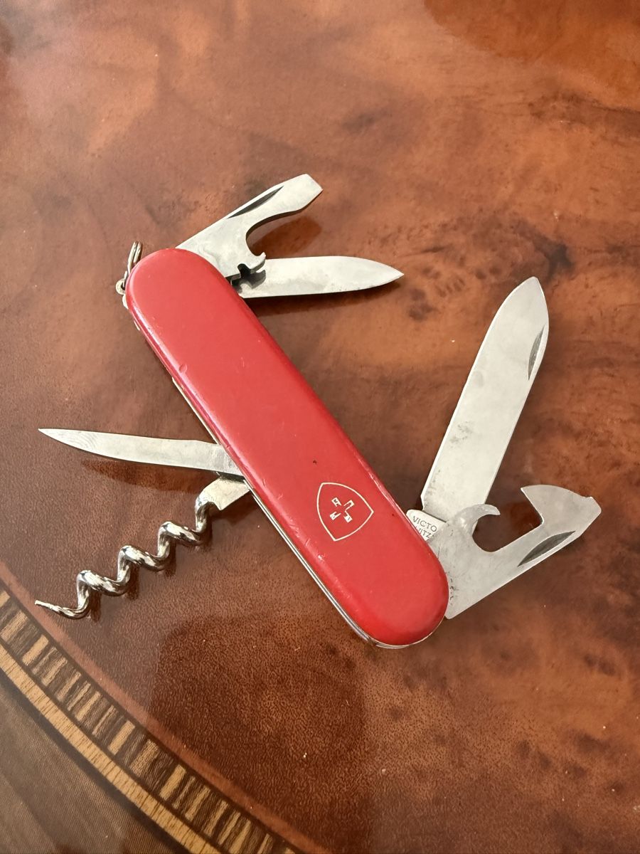 Victorinox Taschenmesser: 2 Victorinox  – Gebraucht aus Pratteln von belita03 6
