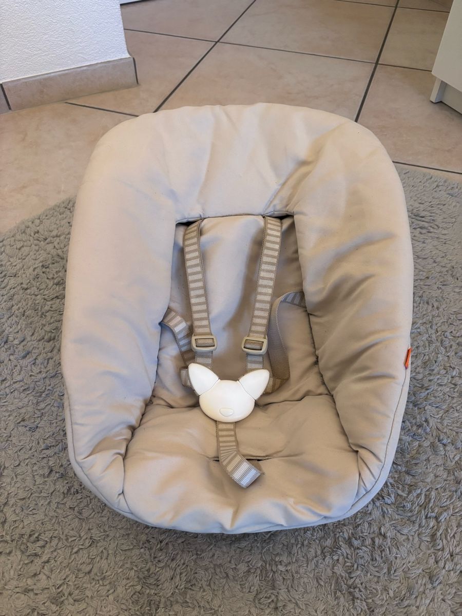 Stokke Chaises hautes: Stokke Newborn Schale – D'occasion à Effretikon par ramona_w
