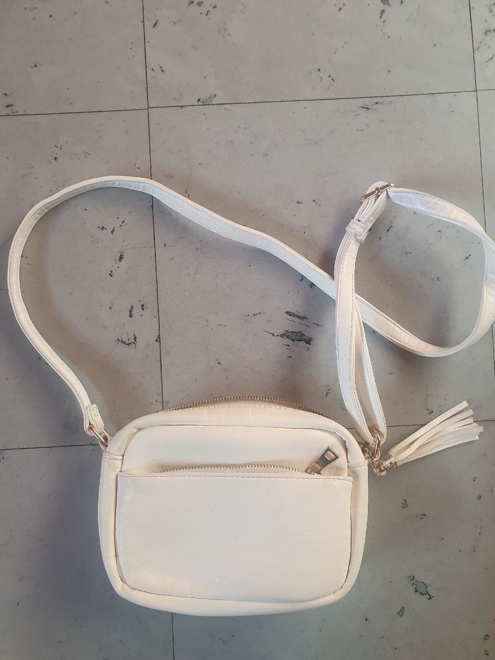 Sacs femmes: Handtasche – D'occasion à Moosseedorf par Sonnenschein..